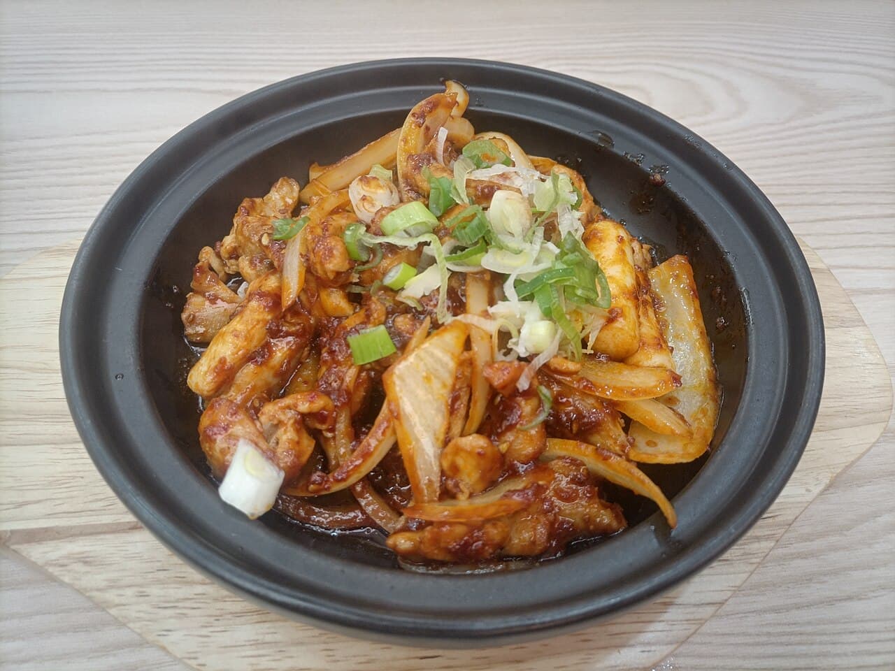 Source photograph of Dakgalbi