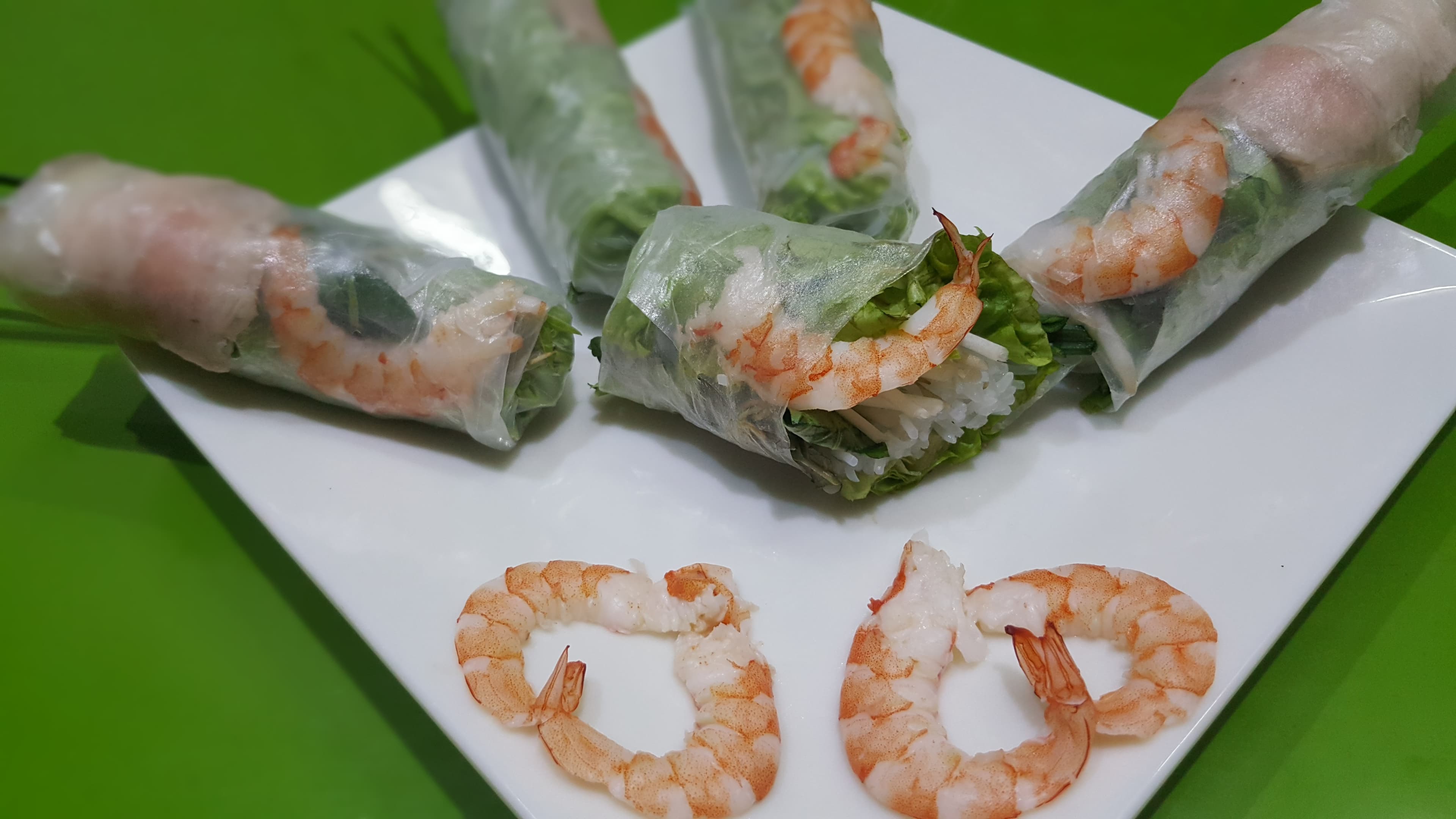 Source photograph of Gỏi cuốn. Not official I Want Some Food pixel artwork.