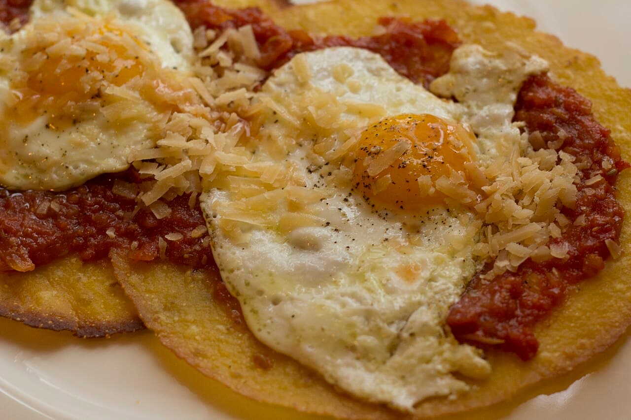 Source photograph of Huevos rancheros