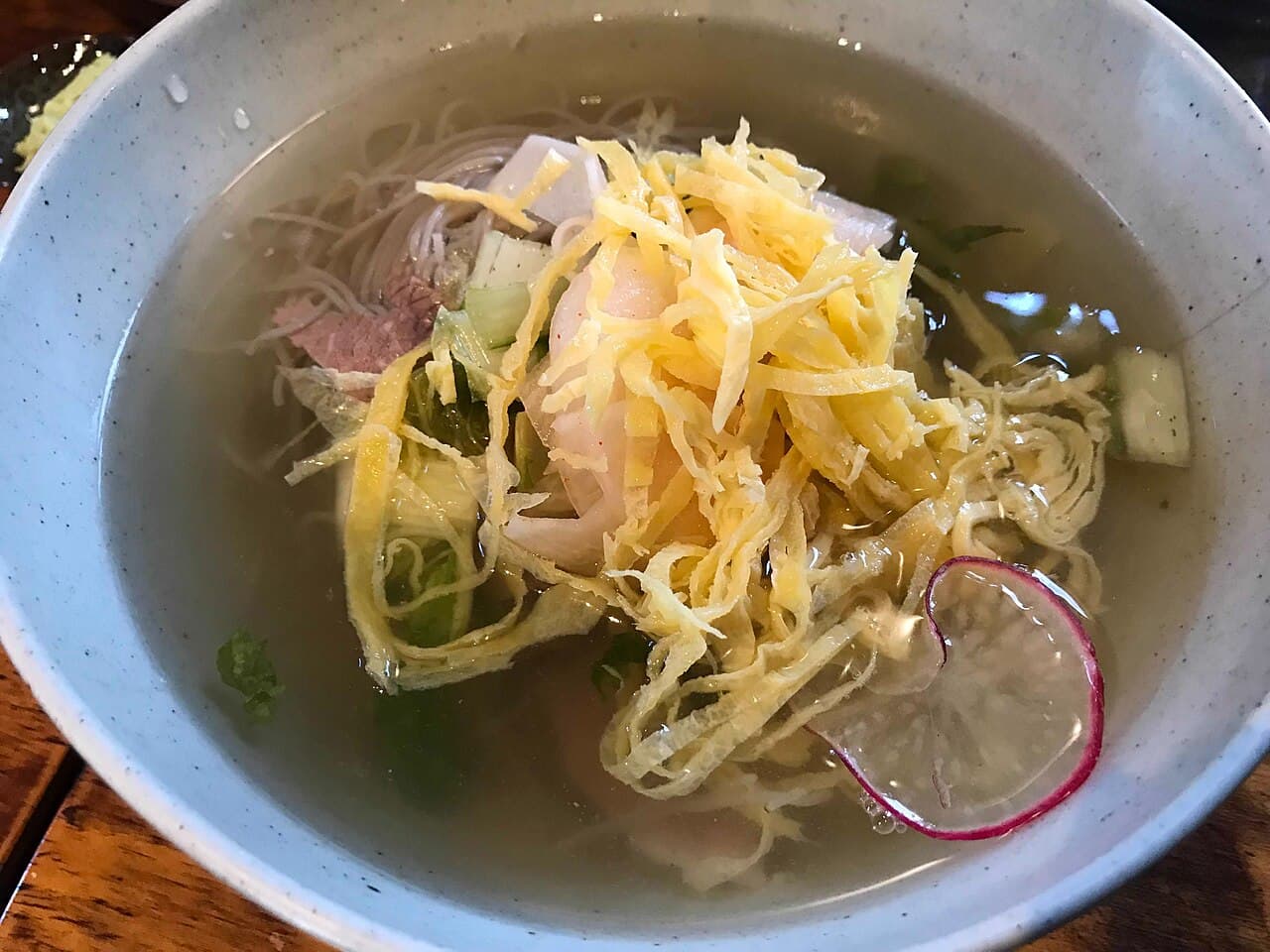 Source photograph of Mul-naengmyeon
