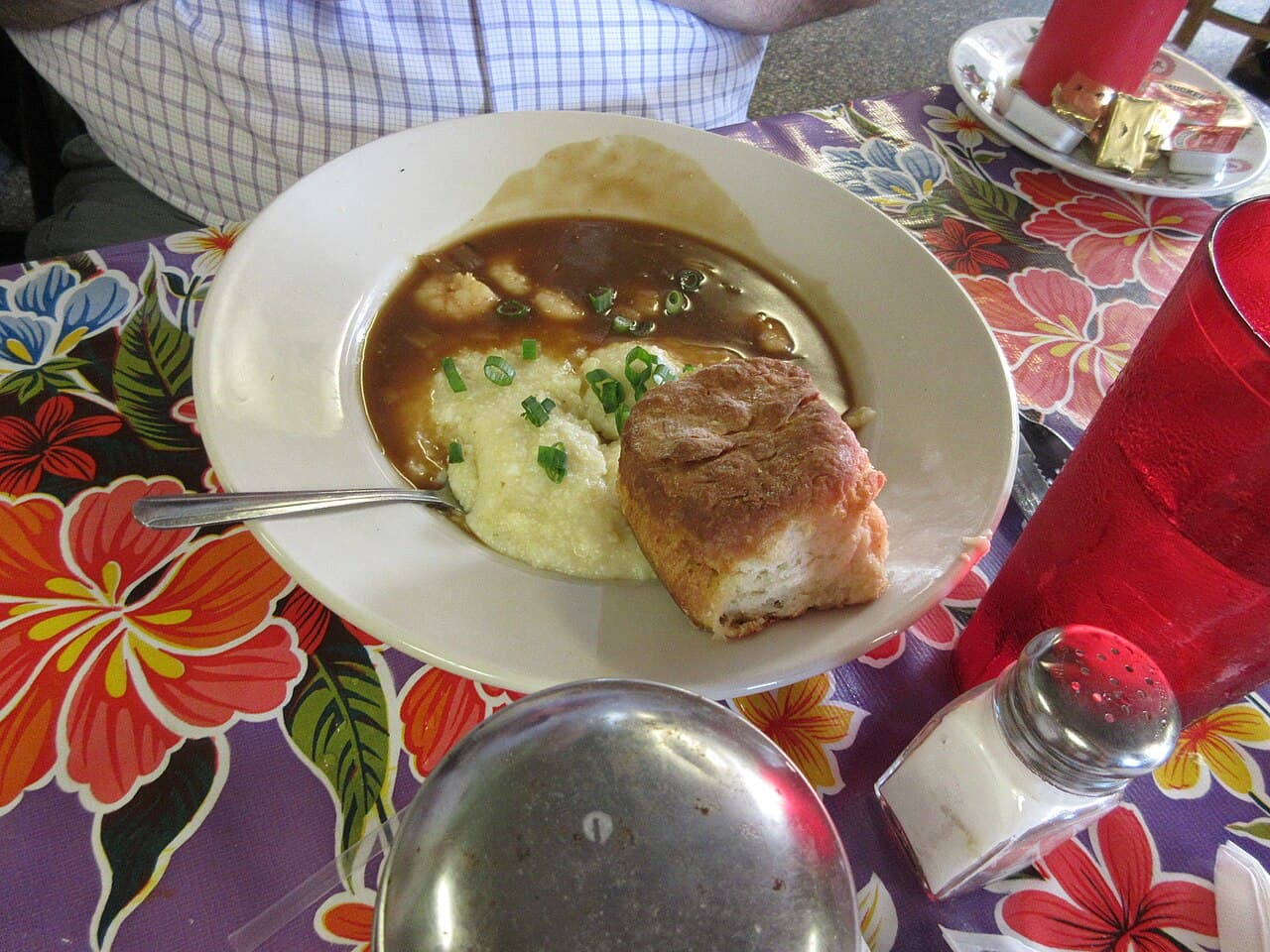 Source photograph of Shrimp and grits