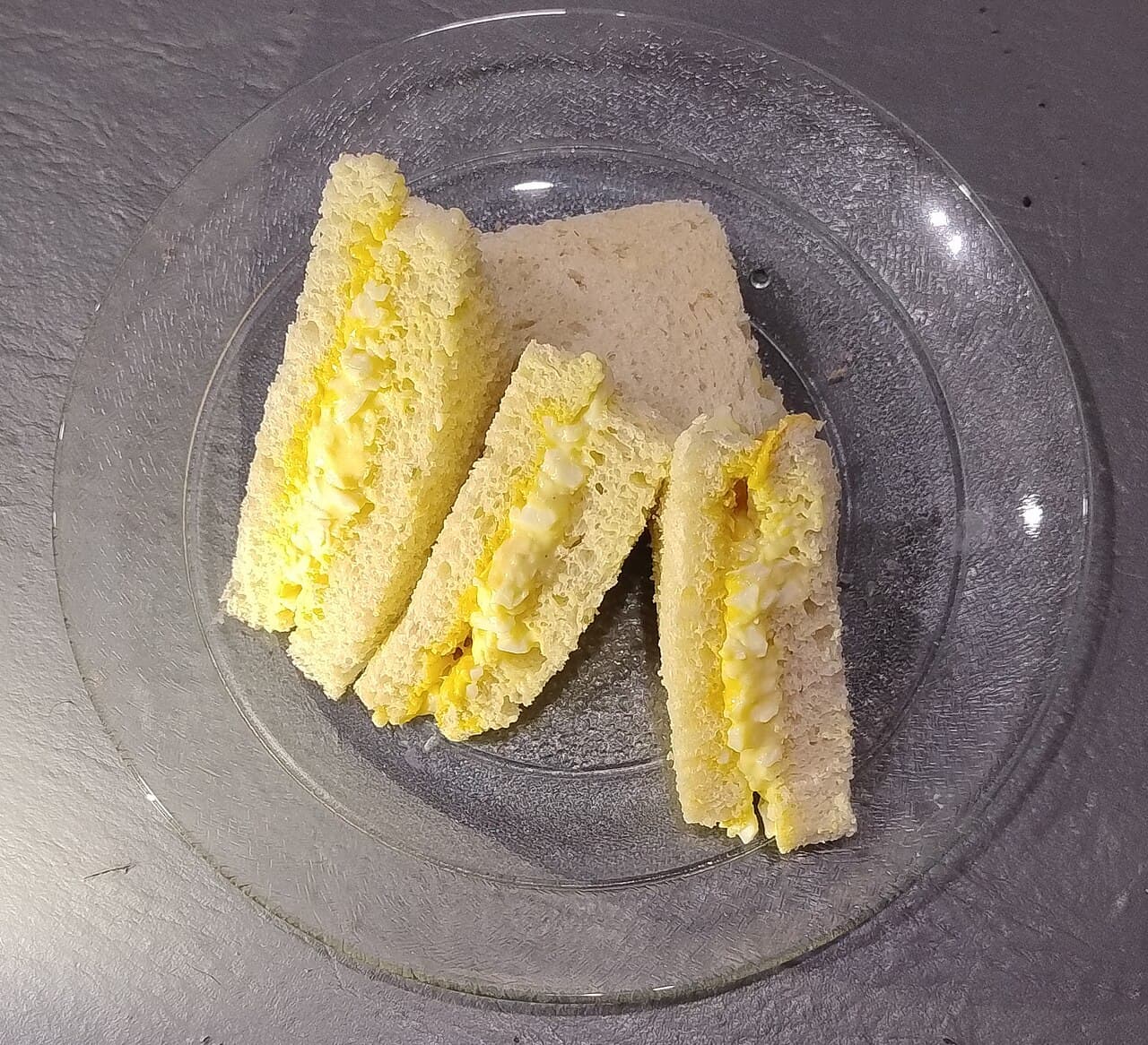 Source photograph of Tamago sando