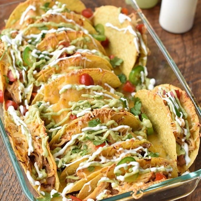 Source photograph of Crock Pot Chicken Baked Tacos
