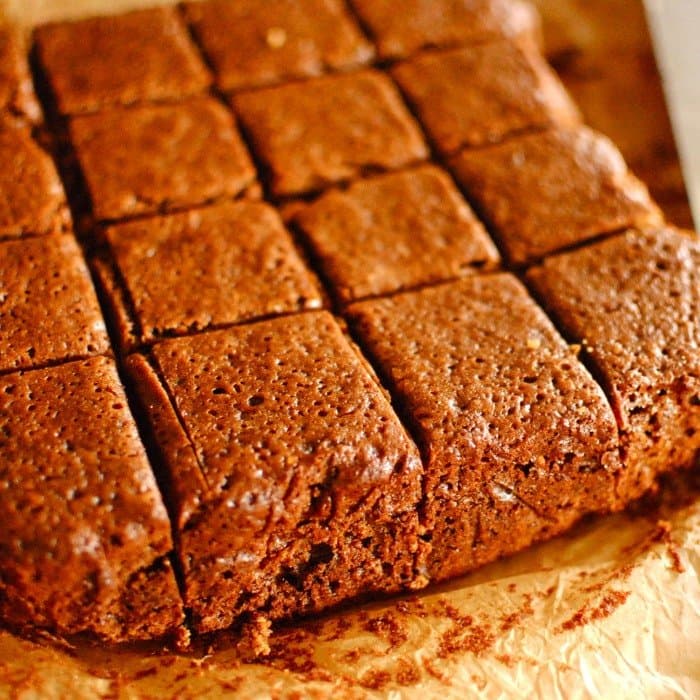 Source photograph of Parkin Cake
