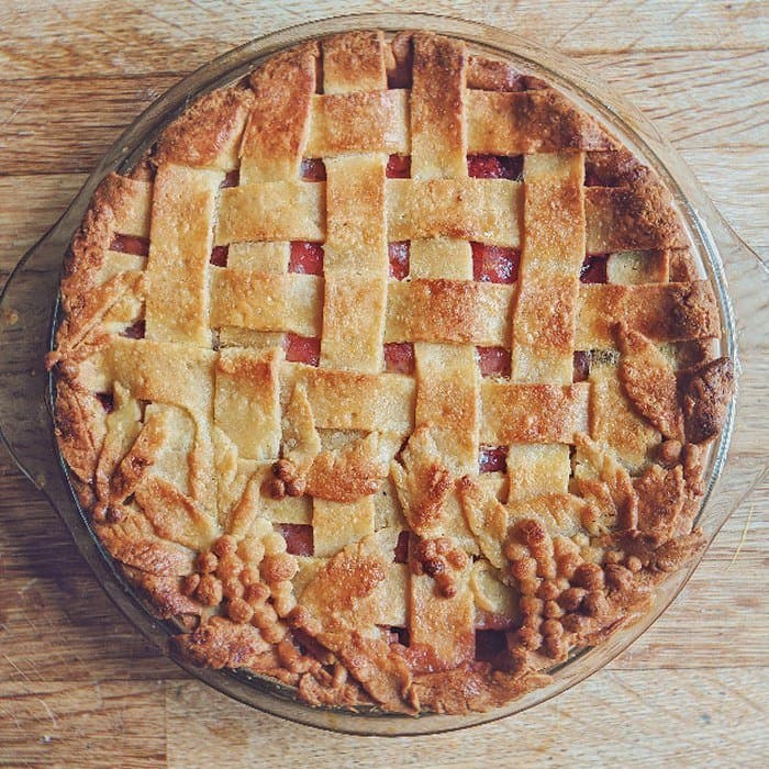 Source photograph of Strawberry Rhubarb Pie