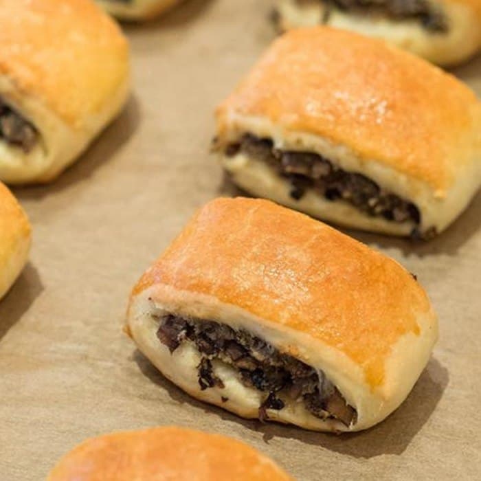 Source photograph of Paszteciki (Polish Pasties)