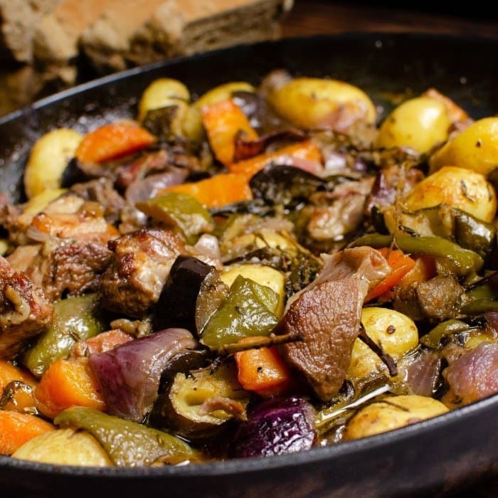 Source photograph of Croatian lamb peka