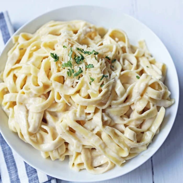 Source photograph of Fettuccine Alfredo