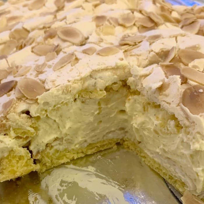 Source photograph of Kvæfjord Cake “Verdens Beste” (World’s Best Cake)