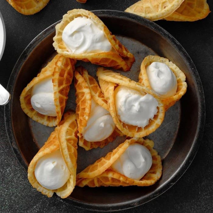 Source photograph of Norwegian Krumkake