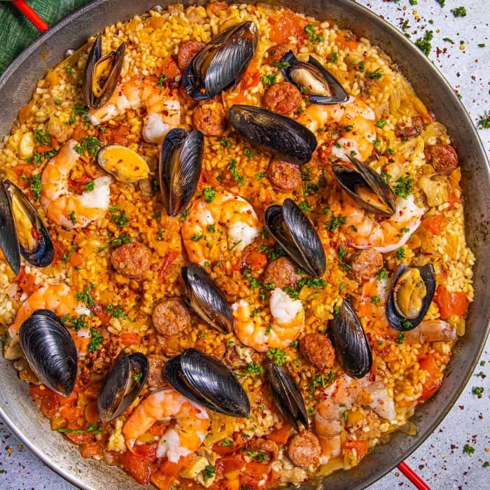 Source photograph of Spanish seafood rice