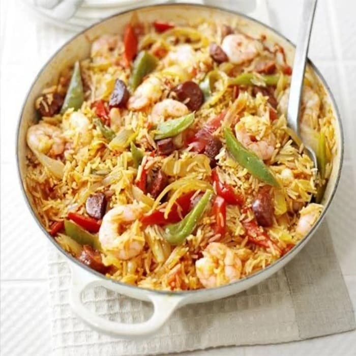 Source photograph of Spanish rice & prawn one-pot