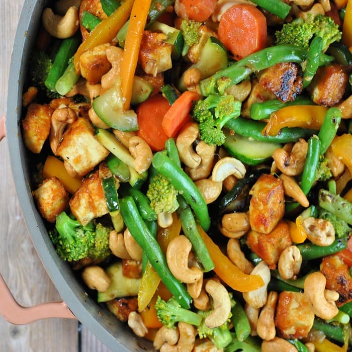 Source photograph of Tofu, greens & cashew stir-fry