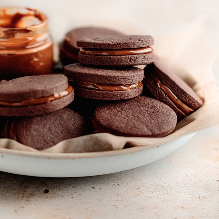 Source photograph of Chocolate alfajores