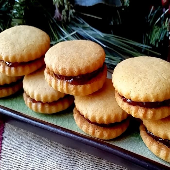 Source photograph of Jam jam cookies