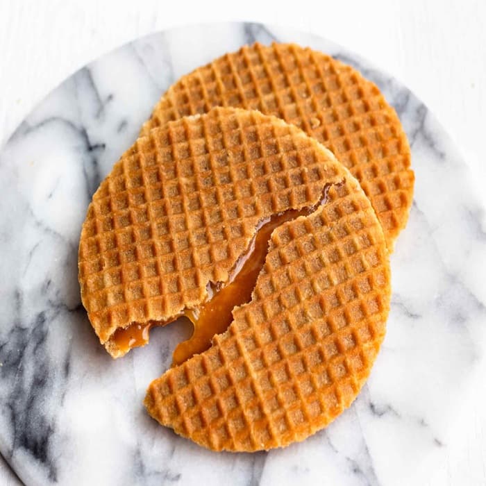 Source photograph of Dutch stroopwafel