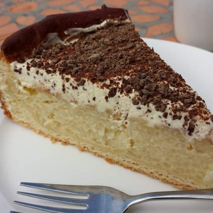 Source photograph of Traditional Dutch rice tart (rijstevlaai)