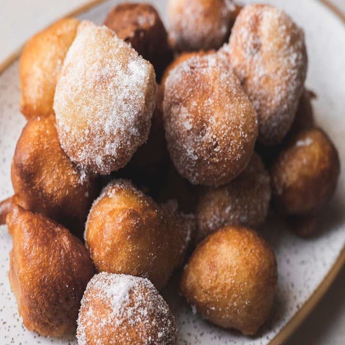 Source photograph of Magwinya: Doughnut Bites from Botswana