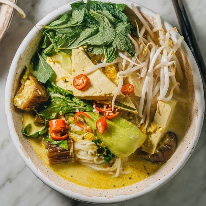 Source photograph of Nom Banh Chok – Cambodian Noodle Soup