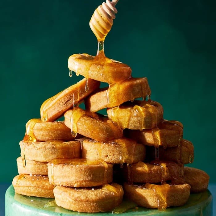 Source photograph of Chilean-Style Sopaipillas