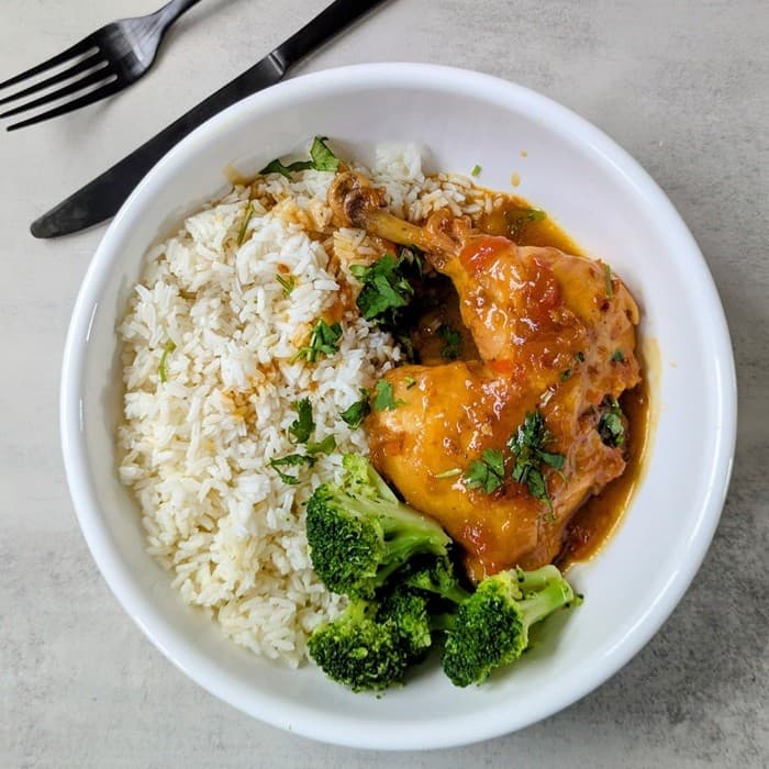 Source photograph of Chicken in Orange Sauce Recipe (Pollo a la Naranja)