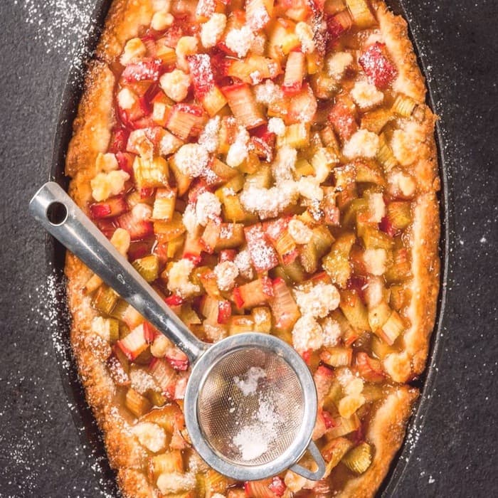 Source photograph of Quark and Rhubarb Pie